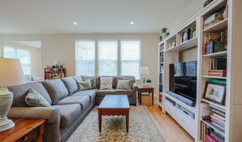 580 N Highlander Way, Addison, IL 60101