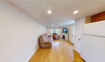 14 Krzak Rd, North Kingstown, RI 02852