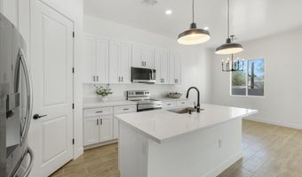 1225 N IRONWOOD Dr, Apache Junction, AZ 85120