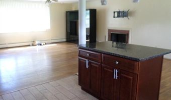 7 Craigmore Rd, Bloomfield, CT 06002