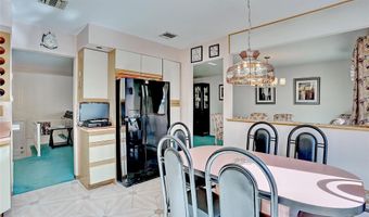 9 S Amundsen Ln, Airmont, NY 10901