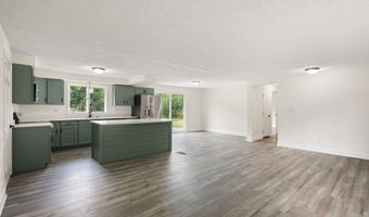 615 Country Club Ln, Anderson, IN 46011