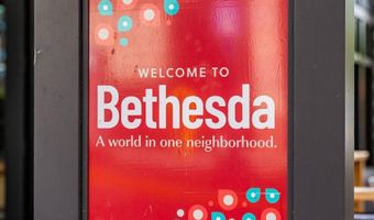 6403 EARLHAM Dr, Bethesda, MD 20817