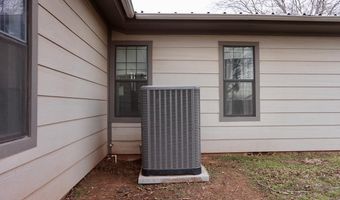 108 E SOUTH St, Archer City, TX 76351