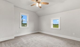 5306 Hillcrest Dr, Allenton, WI 53002