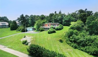 3 Harbor View Dr, Newport, RI 02840