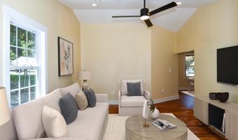 5523 HALWIS St, Alexandria, VA 22303