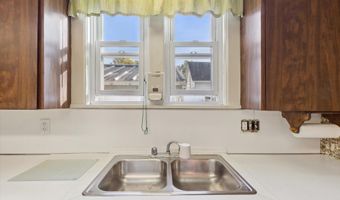 804 Hannah Ave, Alma, MI 48801