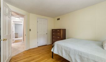 14 High Hill Rd, Canton, CT 06019