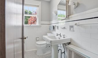 73 Progress St, Lincoln, RI 02865