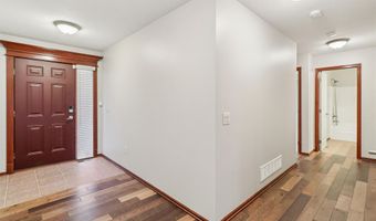 2105 6th Ave SW, Altoona, IA 50009