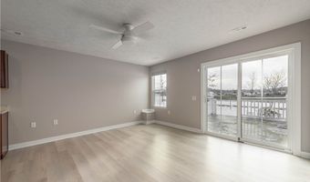 373 Pebble Creek Ct, Amherst, OH 44001