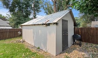 820 E Elgin St, Caldwell, ID 83605