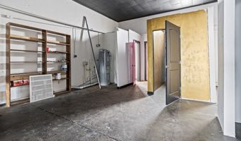 107 W Broadway, Andrews, TX 79714