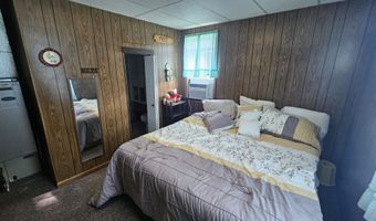 702 S Durbin St, Bicknell, IN 47512