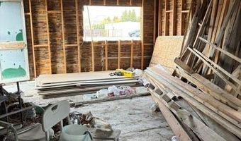 695 W Joan Ave, Arco, ID 83213