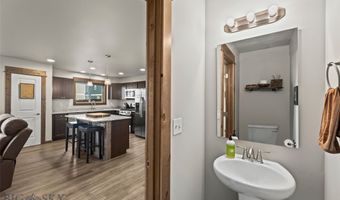 1307 Fozzie Ln B, Belgrade, MT 59714