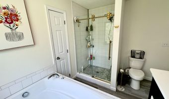 2292 Bismark Rd, Blakeslee, PA 18610