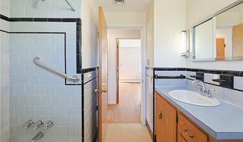 145 Glenwood Dr, North Kingstown, RI 02852