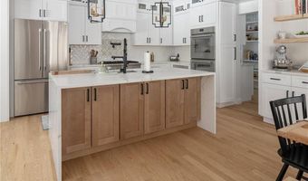 450 Carrs Pond Rd, East Greenwich, RI 02818