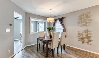 1632 Whispering Creek Dr, Ballwin, MO 63021