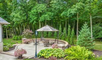 924 Woodcrest Way, Anderson, IN 46012