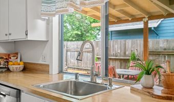20180 SW SANDRA Ct, Beaverton, OR 97003