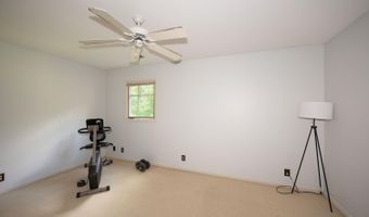 2246 Country Clb, Appomattox, VA 24522