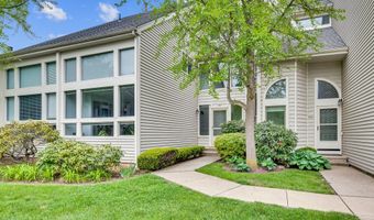 135 Turtle Bay Dr 135, Branford, CT 06405