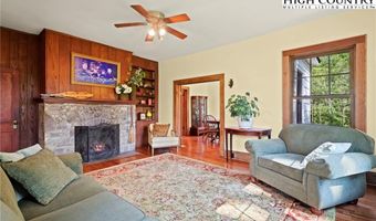 140 Library Ln, Banner Elk, NC 28604