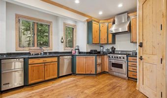 28 WHITE CLOUD Dr, Breckenridge, CO 80424
