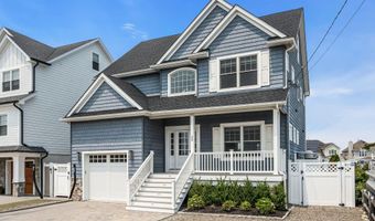 33 Amherst Dr, Bayville, NJ 08721