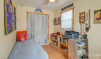 153 Vinewood Cir, Asheville, NC 28806