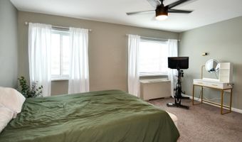 1300 S ARLINGTON RIDGE Rd 204, Arlington, VA 22202