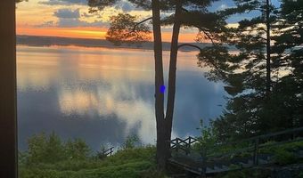 20 Eagle Point Rd, Bath, ME 04530