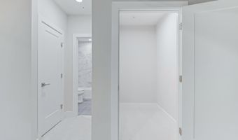 6908 GREYSWOOD Rd, Bethesda, MD 20817