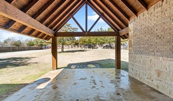 136 Oak Creek Dr, Anna, TX 75409