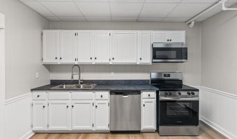 525 7th St, Altavista, VA 24517