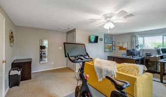 515 Park Club Ln, Amherst, NY 14221