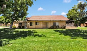 11671 Maple St, Apple Valley, CA 92308