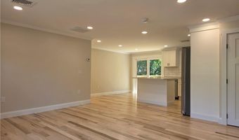 513 Knotty Oak Rd, Coventry, RI 02816