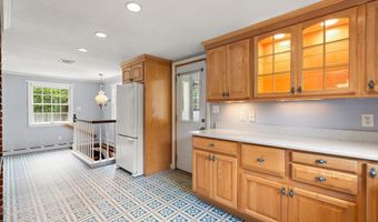 22 Oakland Cir, Abington, MA 02351