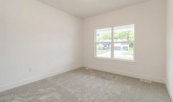 143 10th Ave NE, Altoona, IA 50009