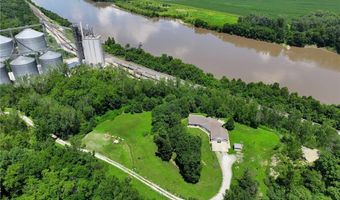 322 Riverfront Rd, Atchison, KS 66002