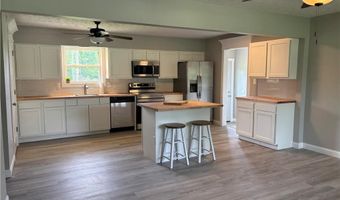 2318 N Lakeview Dr, Austin, IN 47102