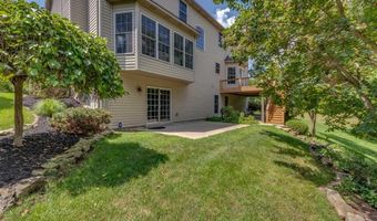1515 Dietrich Glen Dr, Ballwin, MO 63021