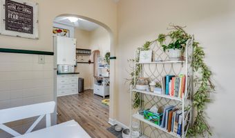 118 E Broadway Ave, Augusta, KS 67010