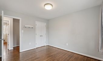 8217 CINDY Ln, Bethesda, MD 20817