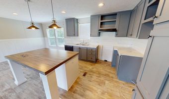 2670 Republican Grove Rd, Atwood, TN 38220