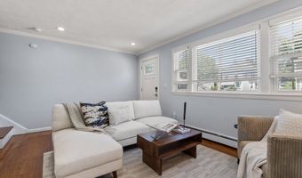 136 A Belgrade Ave, Boston, MA 02131